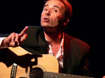 BEDOS-arrêtez-le-monde-je-veux-descendre-(9)